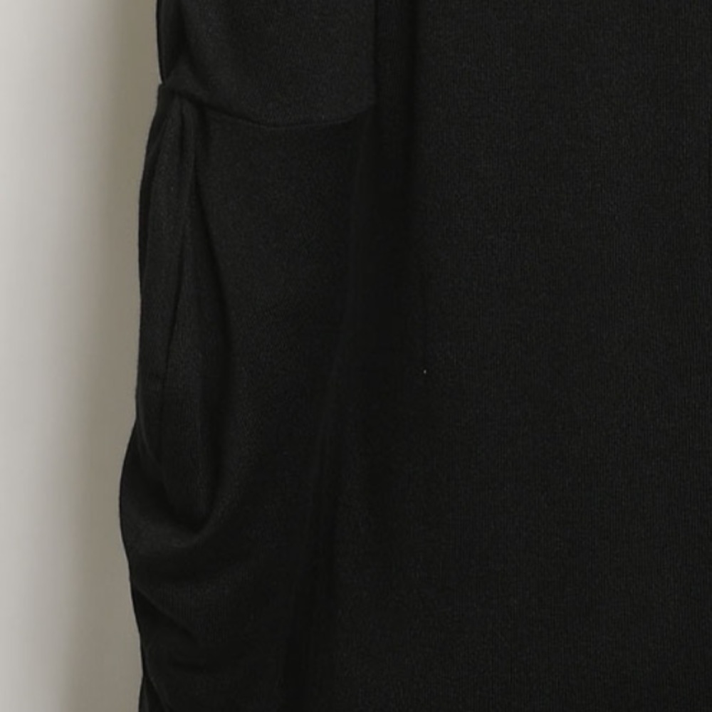 Black, Gathered Sleeve Tunic Top - Picture 13 of 13